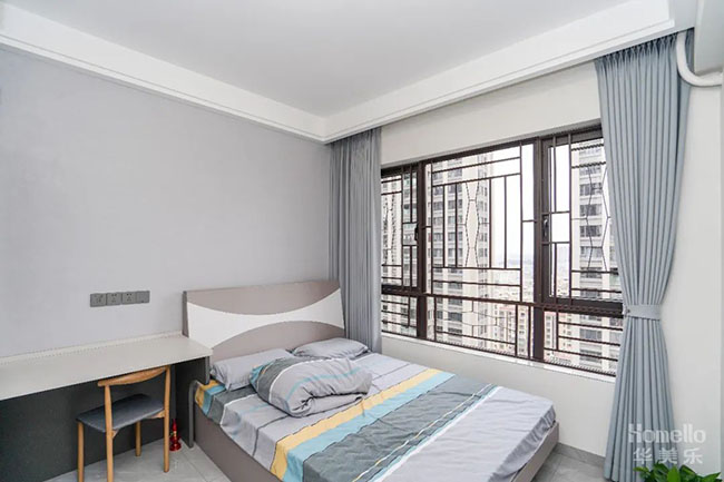 142㎡四居，客廳中打造休閑吧臺，這種戶型設計實用又舒適